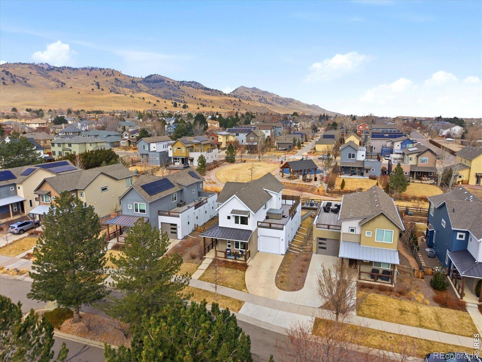 835 Yellow Pine Avenue