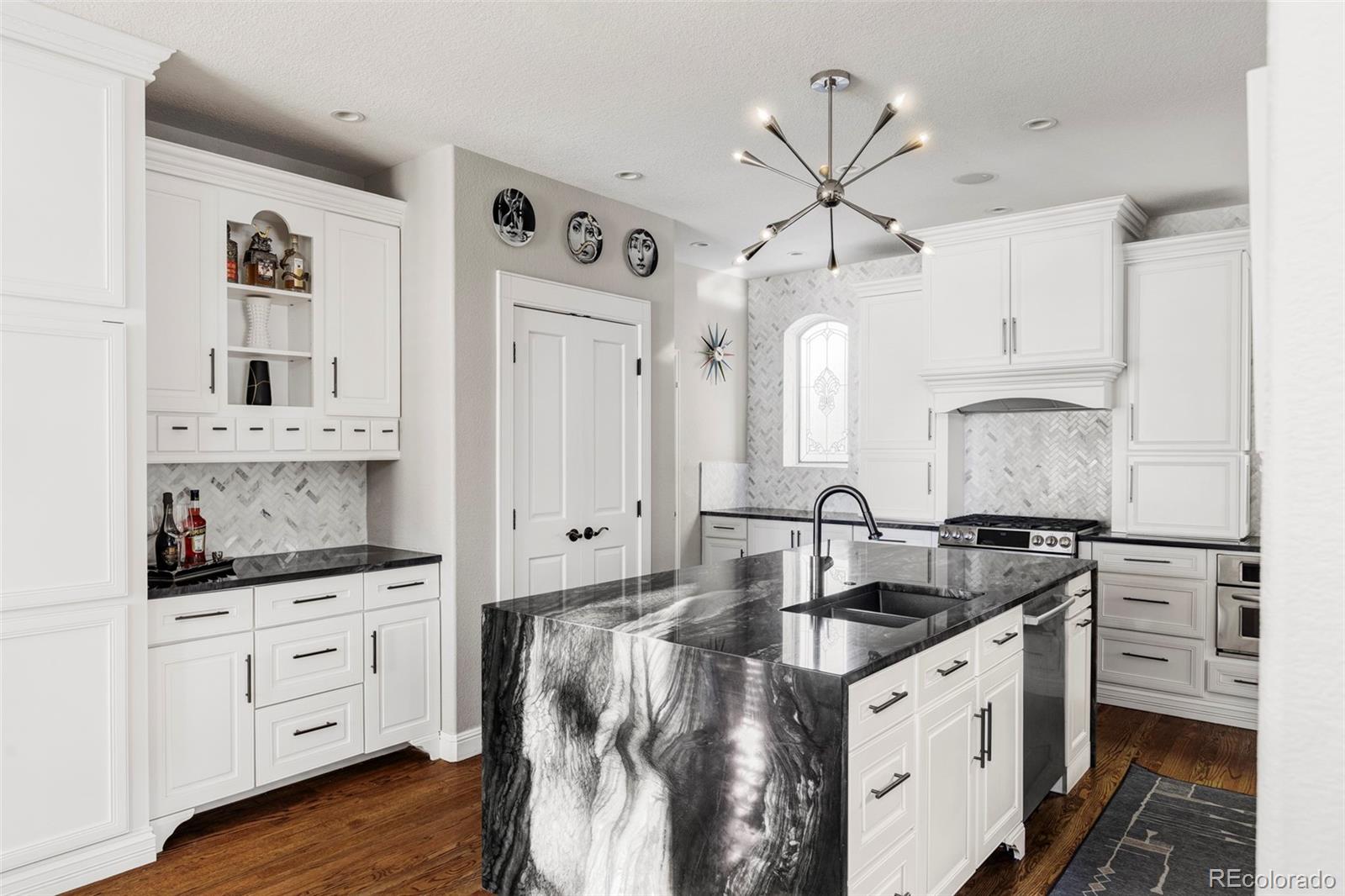 99 S Syracuse Street