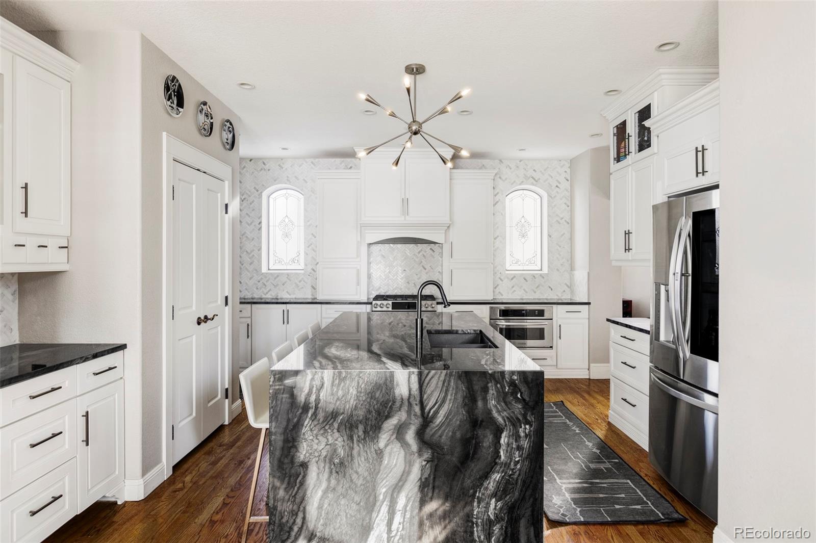 99 S Syracuse Street