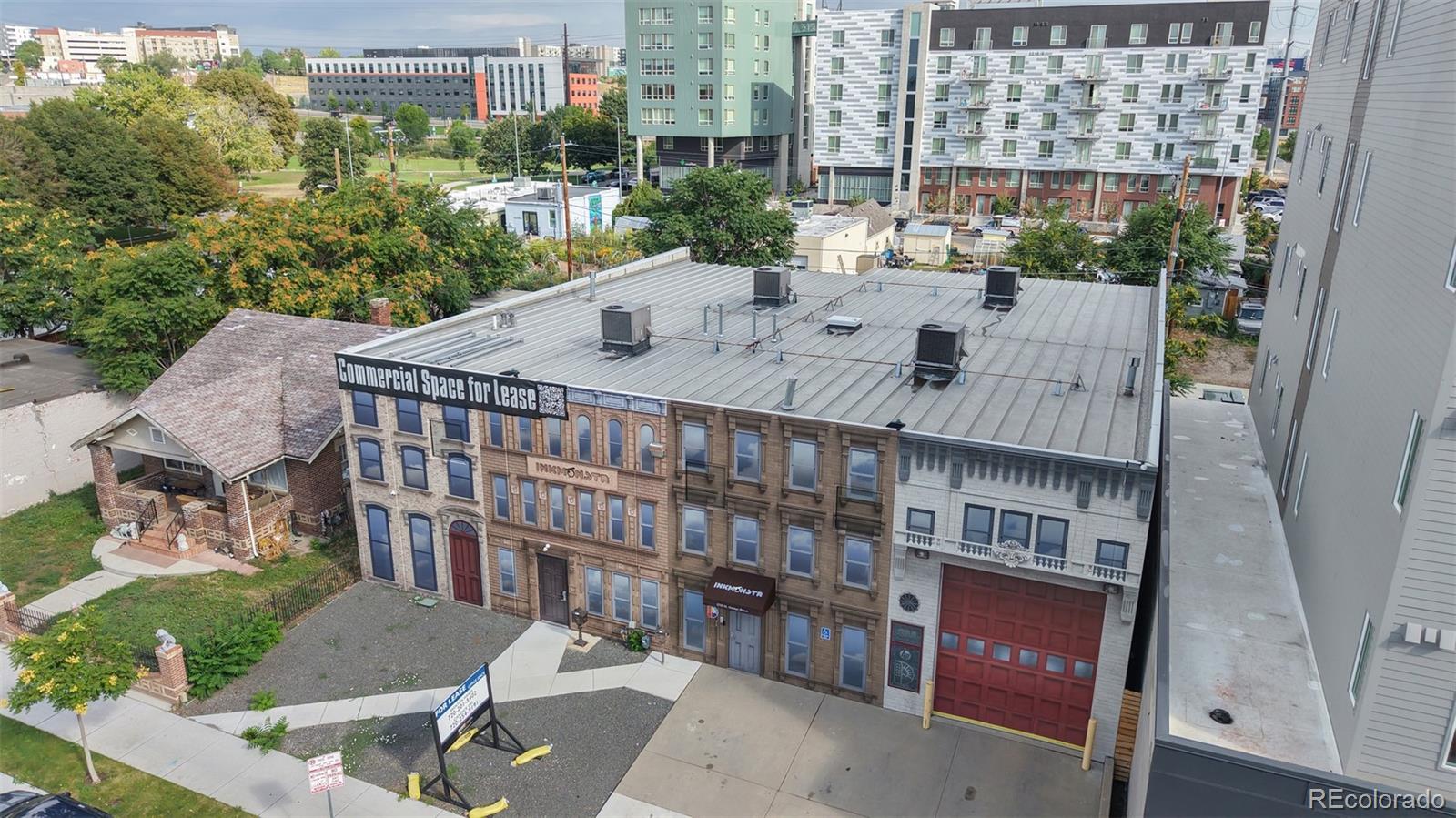 2721 W Holden Place