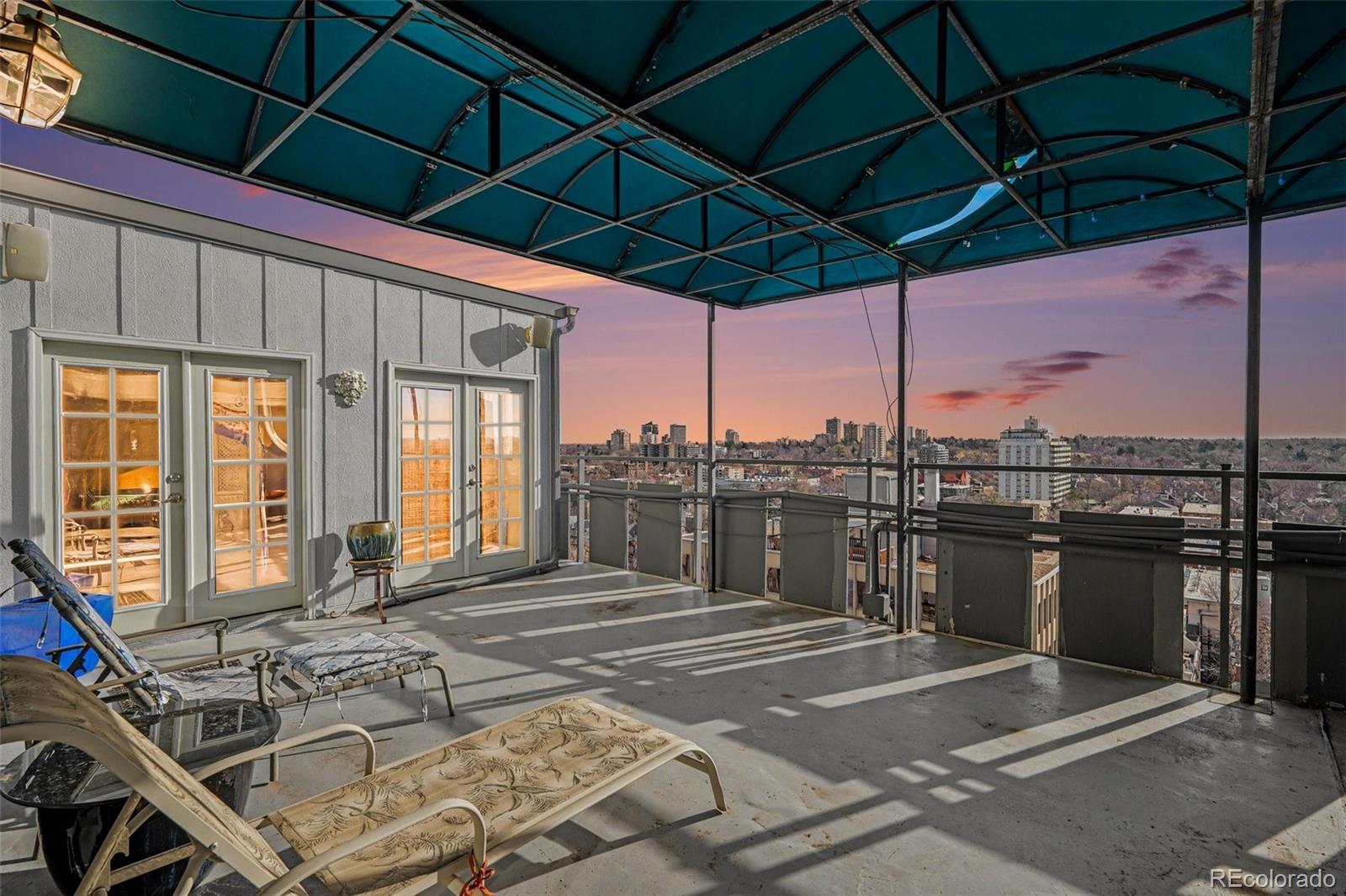 790 N Washington Street 1502