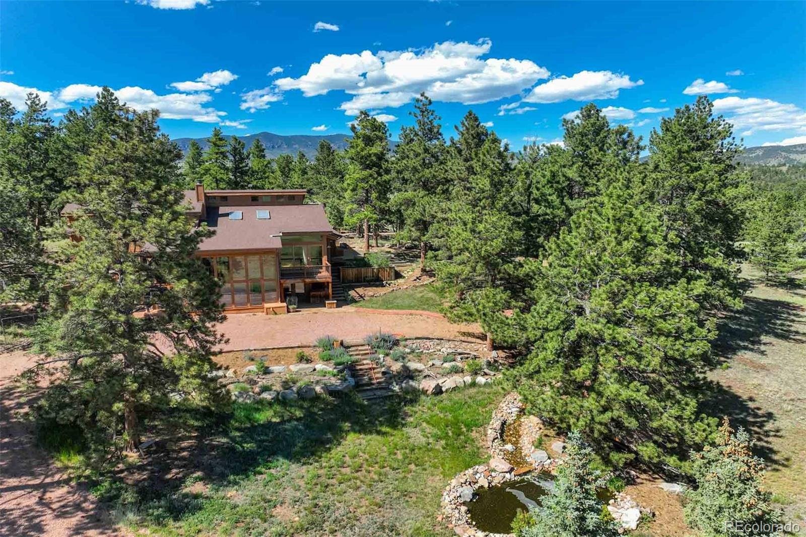835 Deer Lane