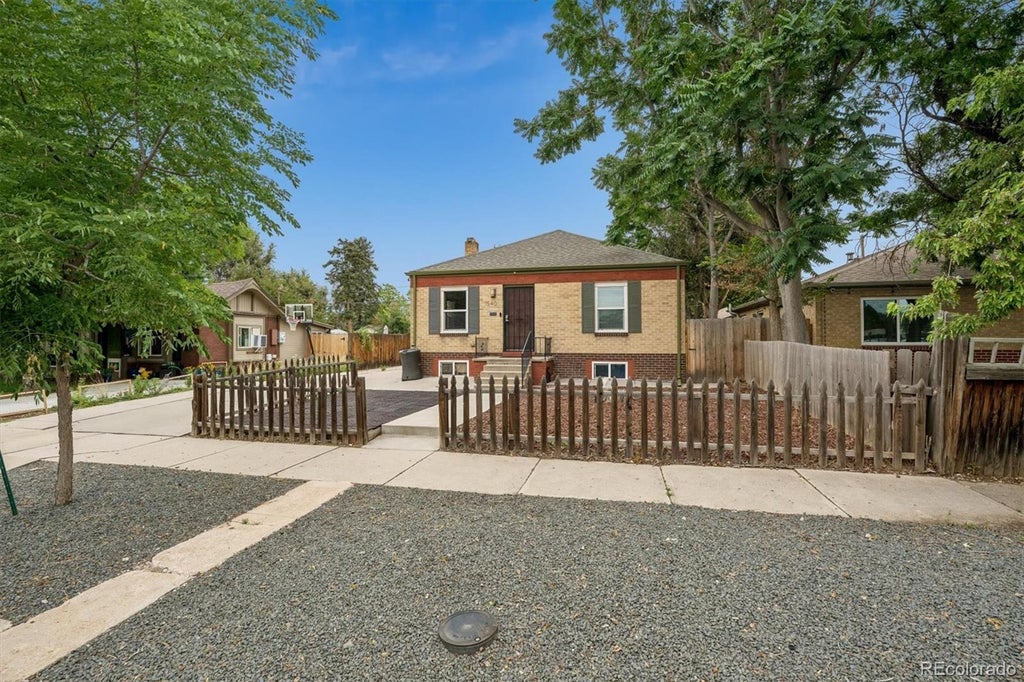 Photo of 1540 Tamarac Street, Denver, CO 80220 (MLS # 9835701)