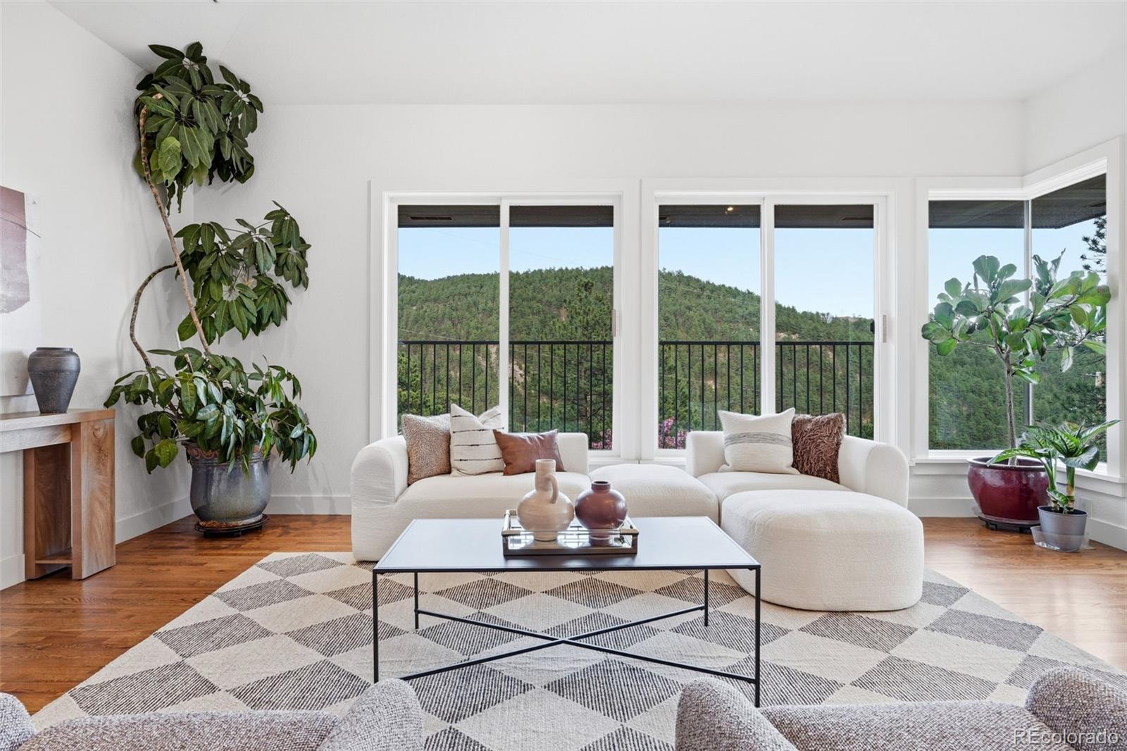 208 Seven Hills Drive