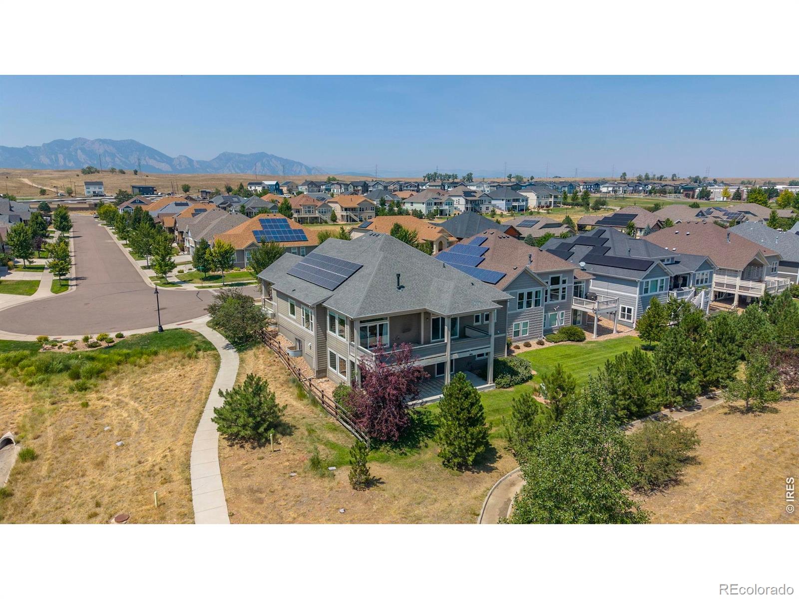 218 6th Avenue
