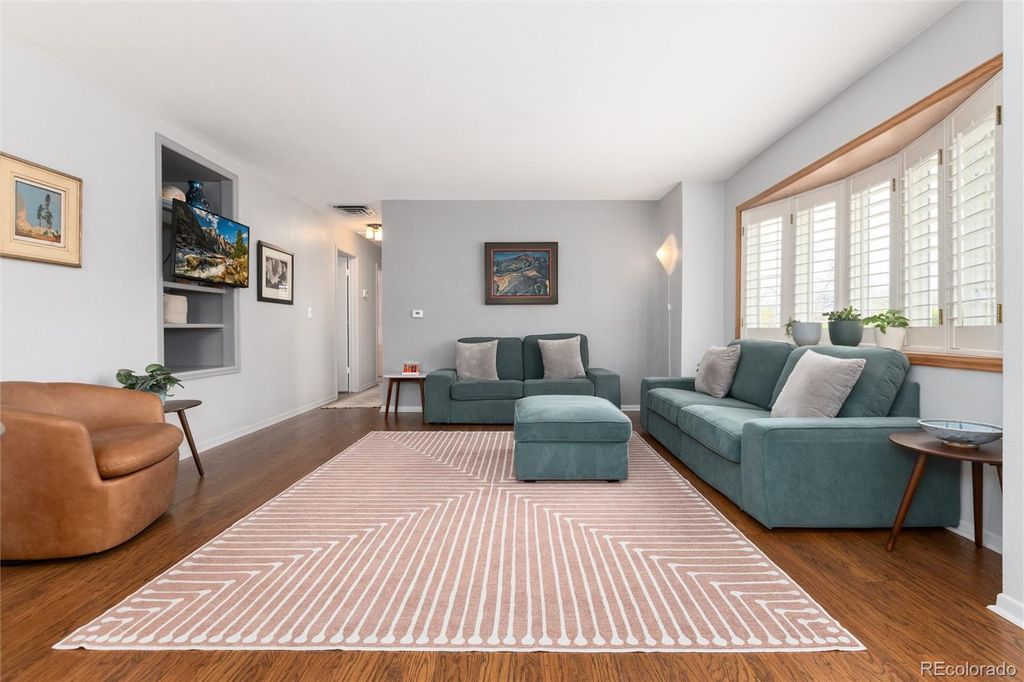 Photo of 7289 S Lincoln Way, Centennial, CO 80122 (MLS # 7310948)