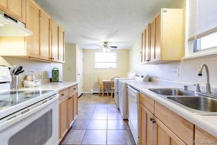 5401 E Warren Avenue 105