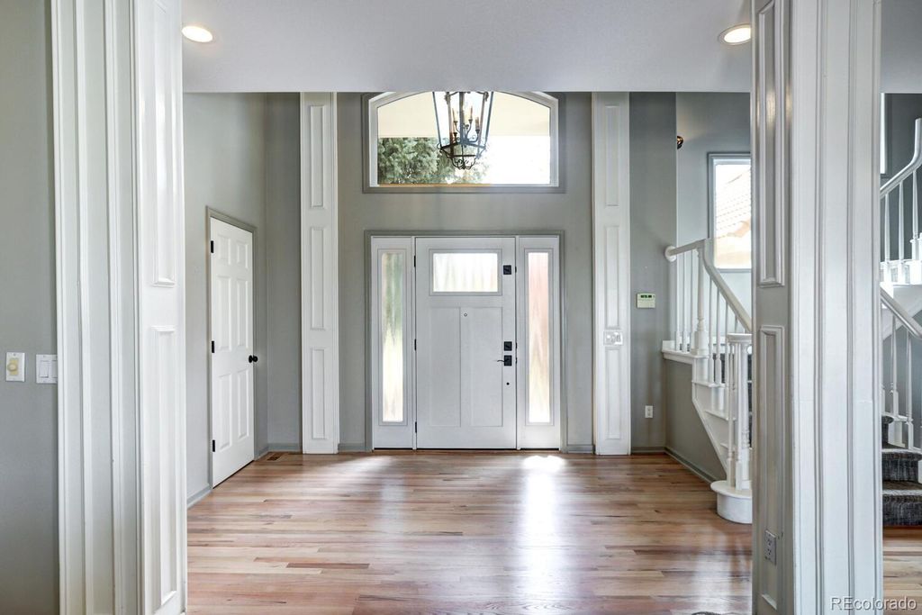 Photo of 31 Falcon Hills Drive, Highlands Ranch, CO 80126 (MLS # 9647294)