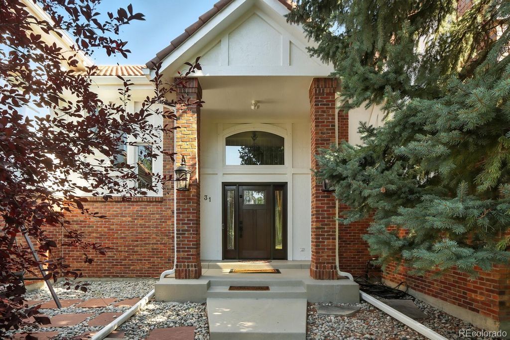 Photo of 31 Falcon Hills Drive, Highlands Ranch, CO 80126 (MLS # 9647294)