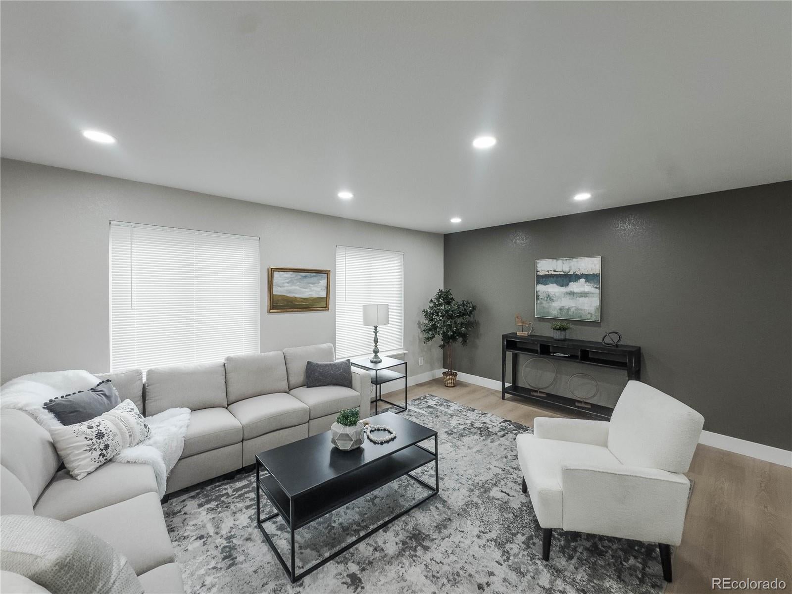 6895 S Ulster Circle