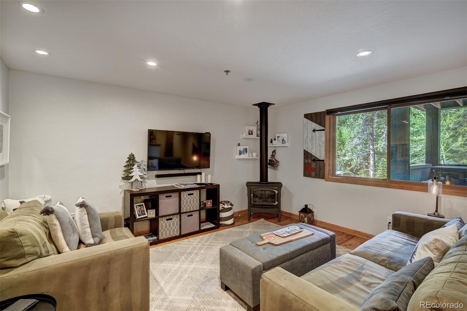 4295 Columbine Drive 5