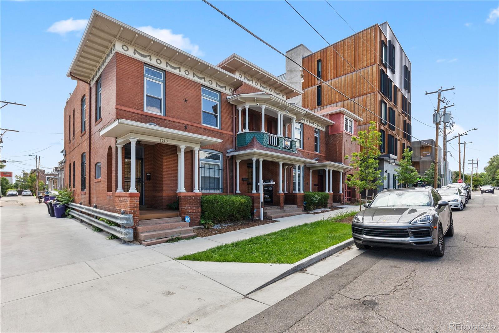 1942 W 33rd Avenue