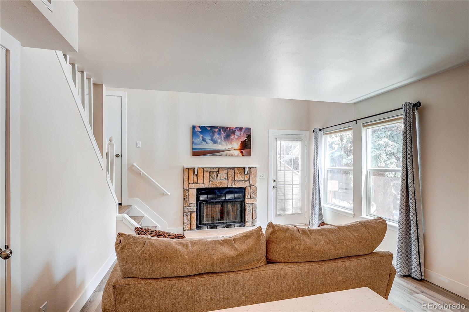 919 S Dawson Way 14