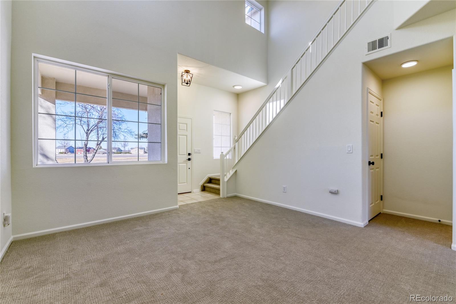 5314 Goldfinch Street