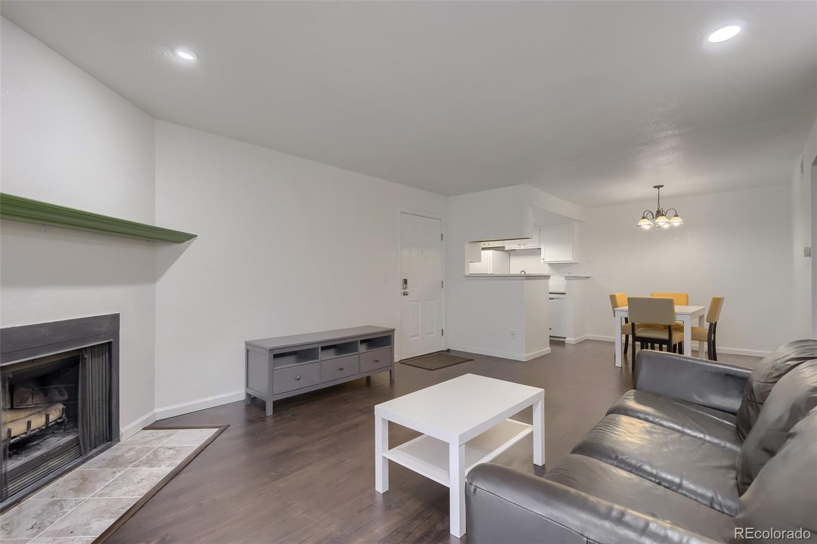 10273 E Peakview Avenue D104