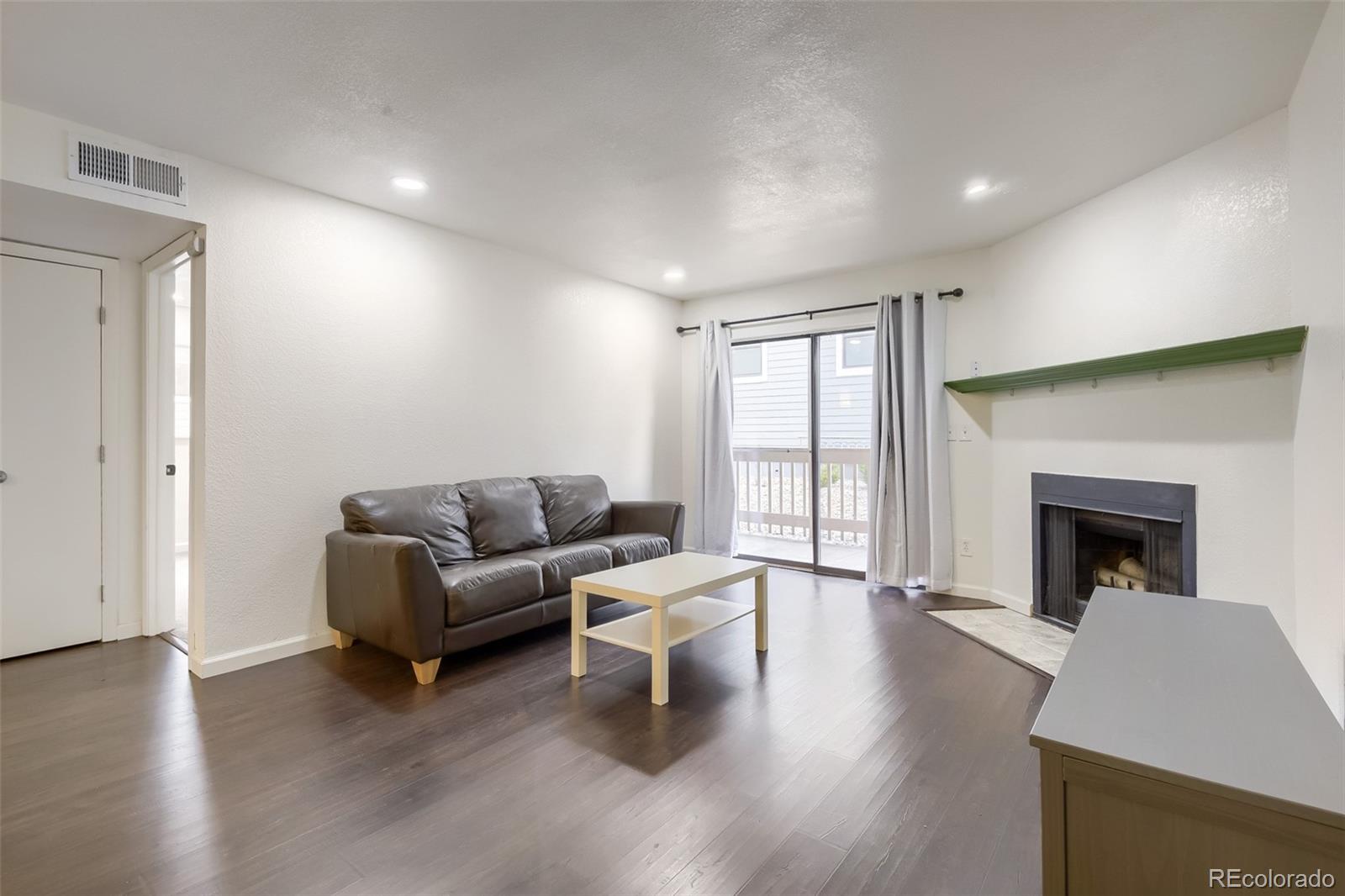 10273 E Peakview Avenue D104