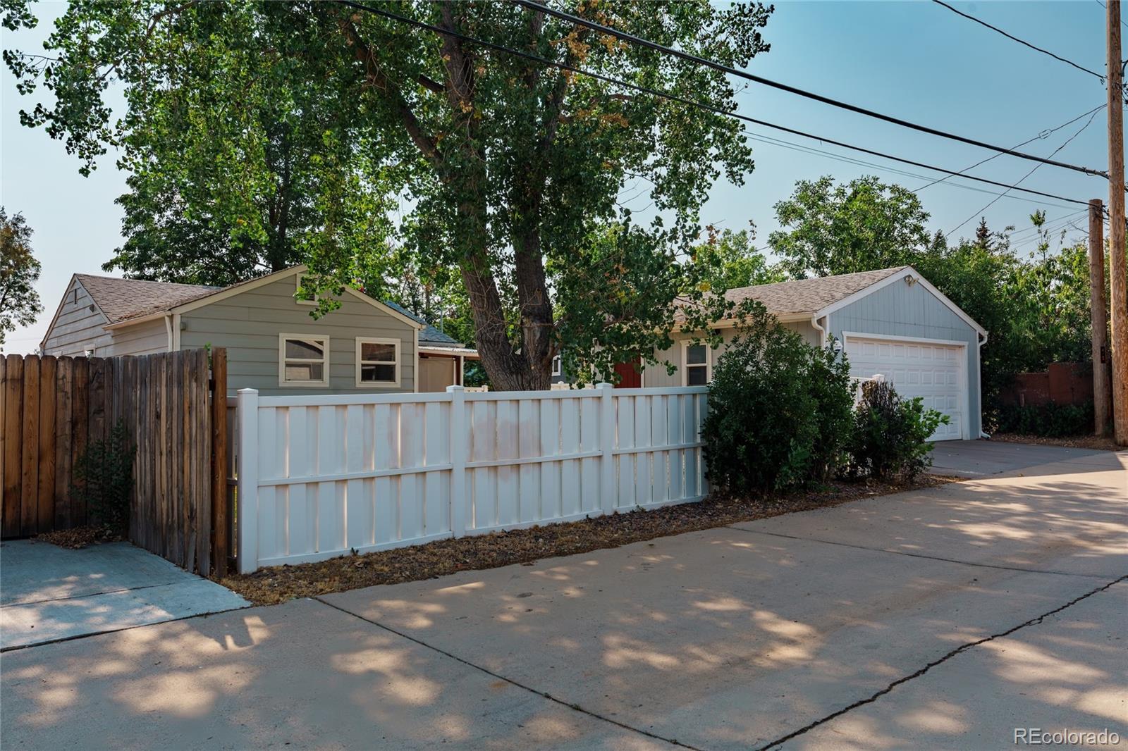 2635 S Linley Court