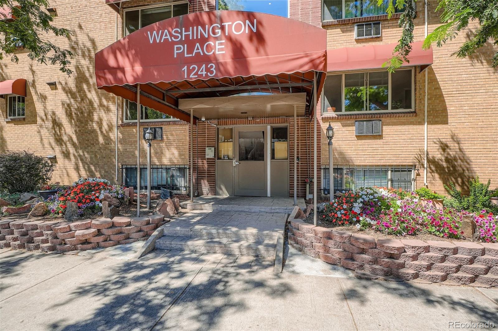 1243 N Washington Street 406
