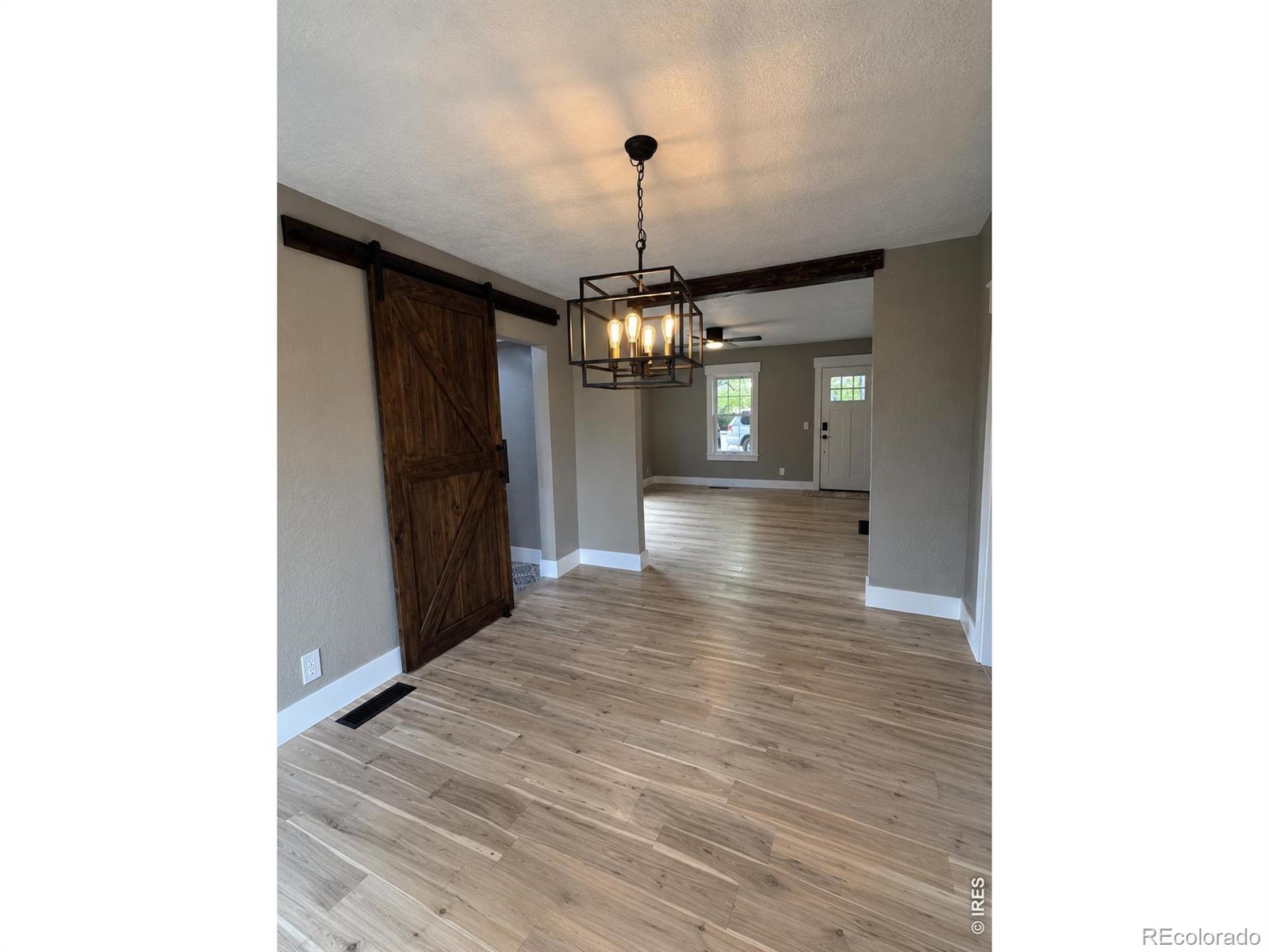 1524 Main Street