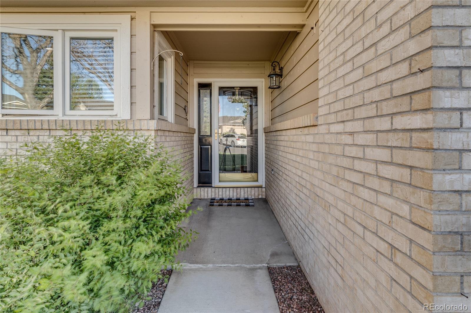 1412 Seasons Grove