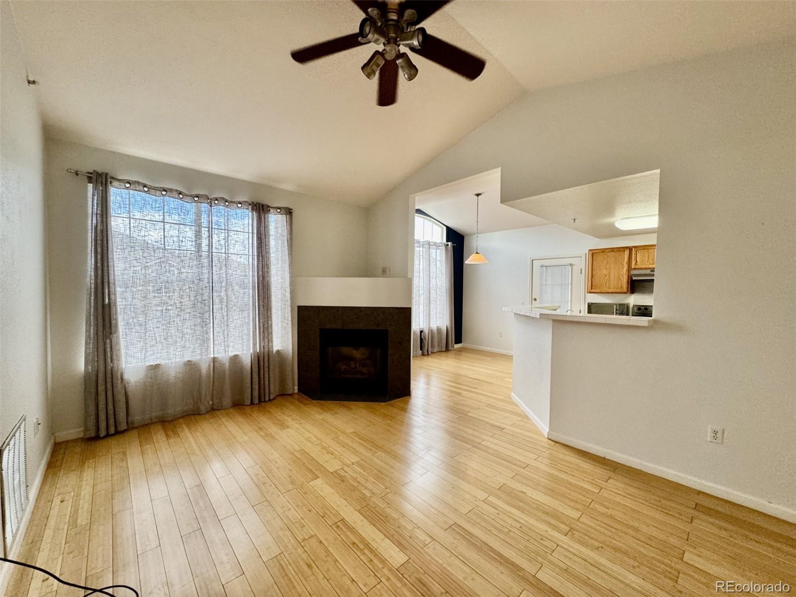 7440 S Blackhawk Street 208, Englewood, CO, 80112 4 7440 S Blackhawk Street 208