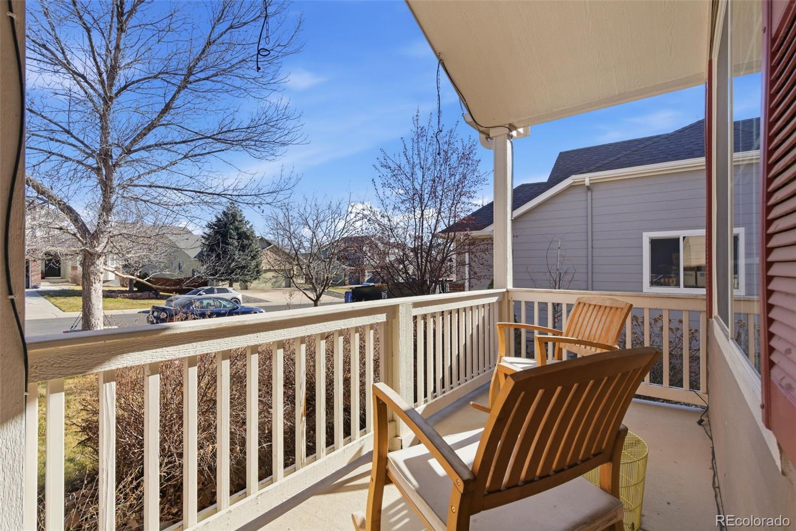 6737 Thistle Ridge Avenue