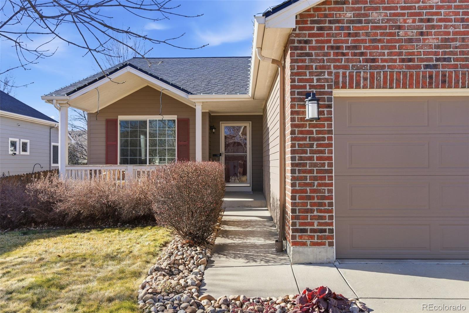 6737 Thistle Ridge Avenue