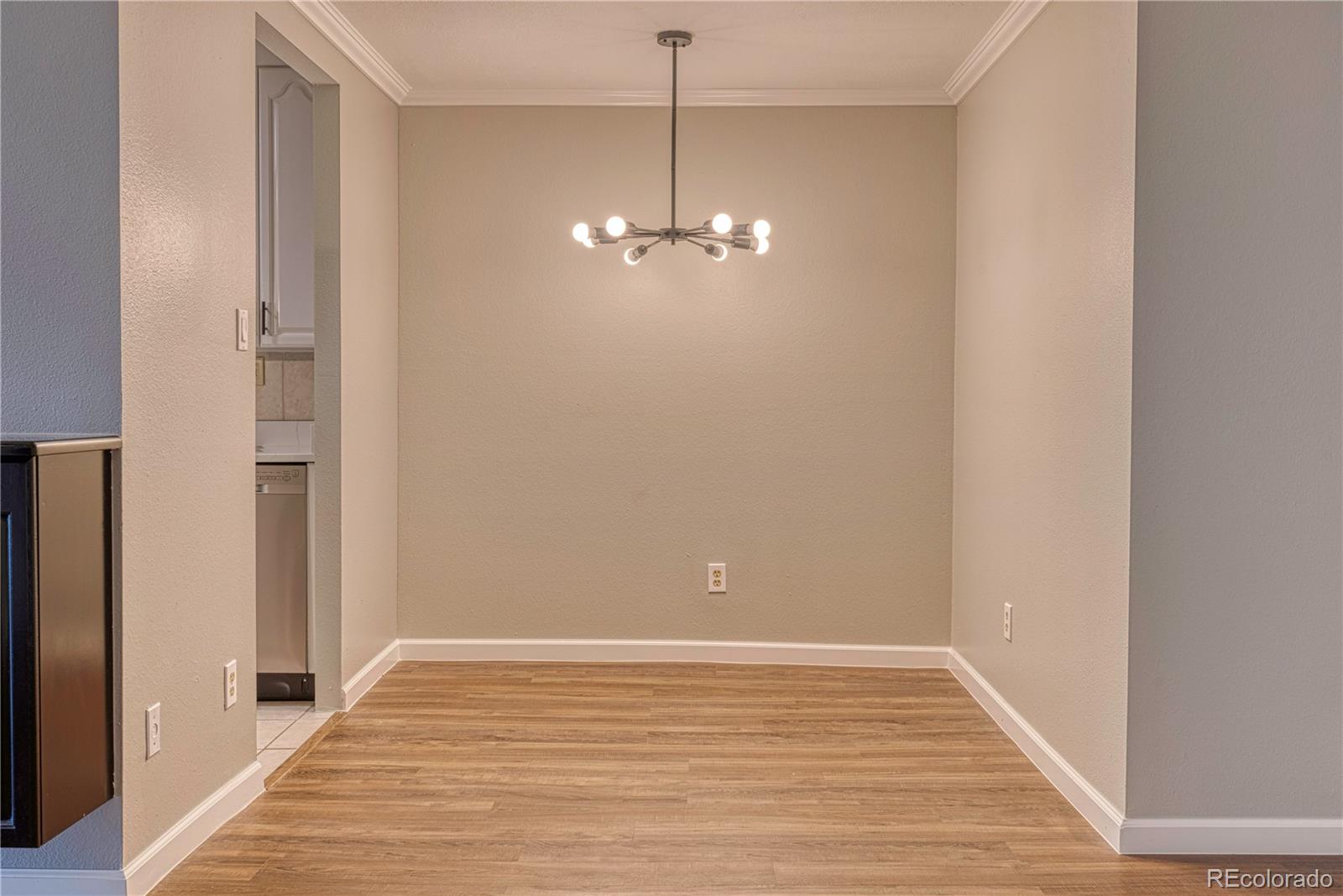 2 Adams Street 1204
