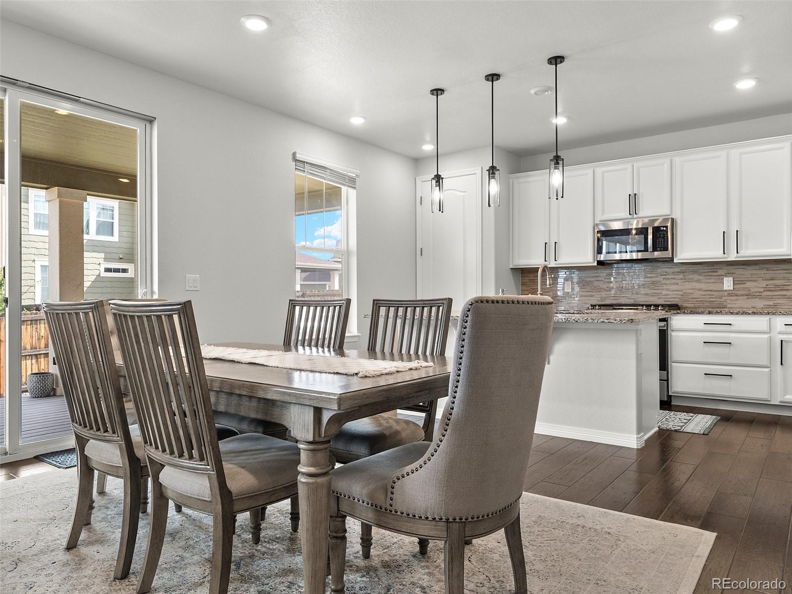 14881 Chicago Street