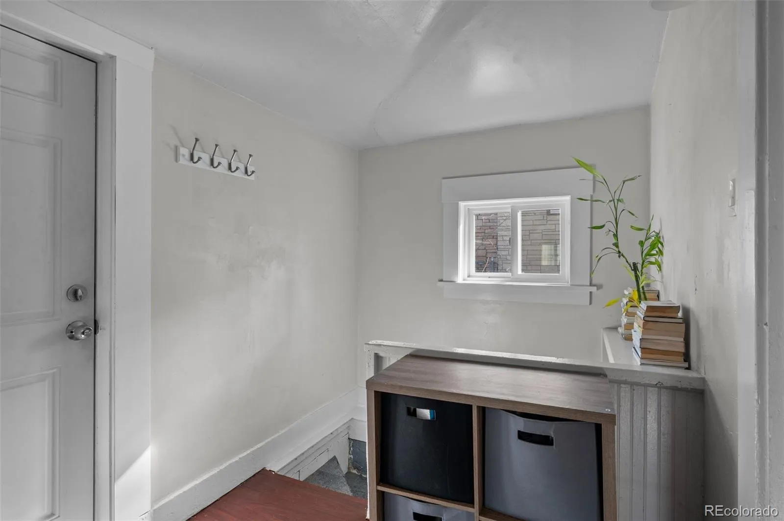 Englewood, Colorado 80113, United States, 2 Bedrooms Bedrooms, ,1 BathroomBathrooms,Residential,Pending,12330