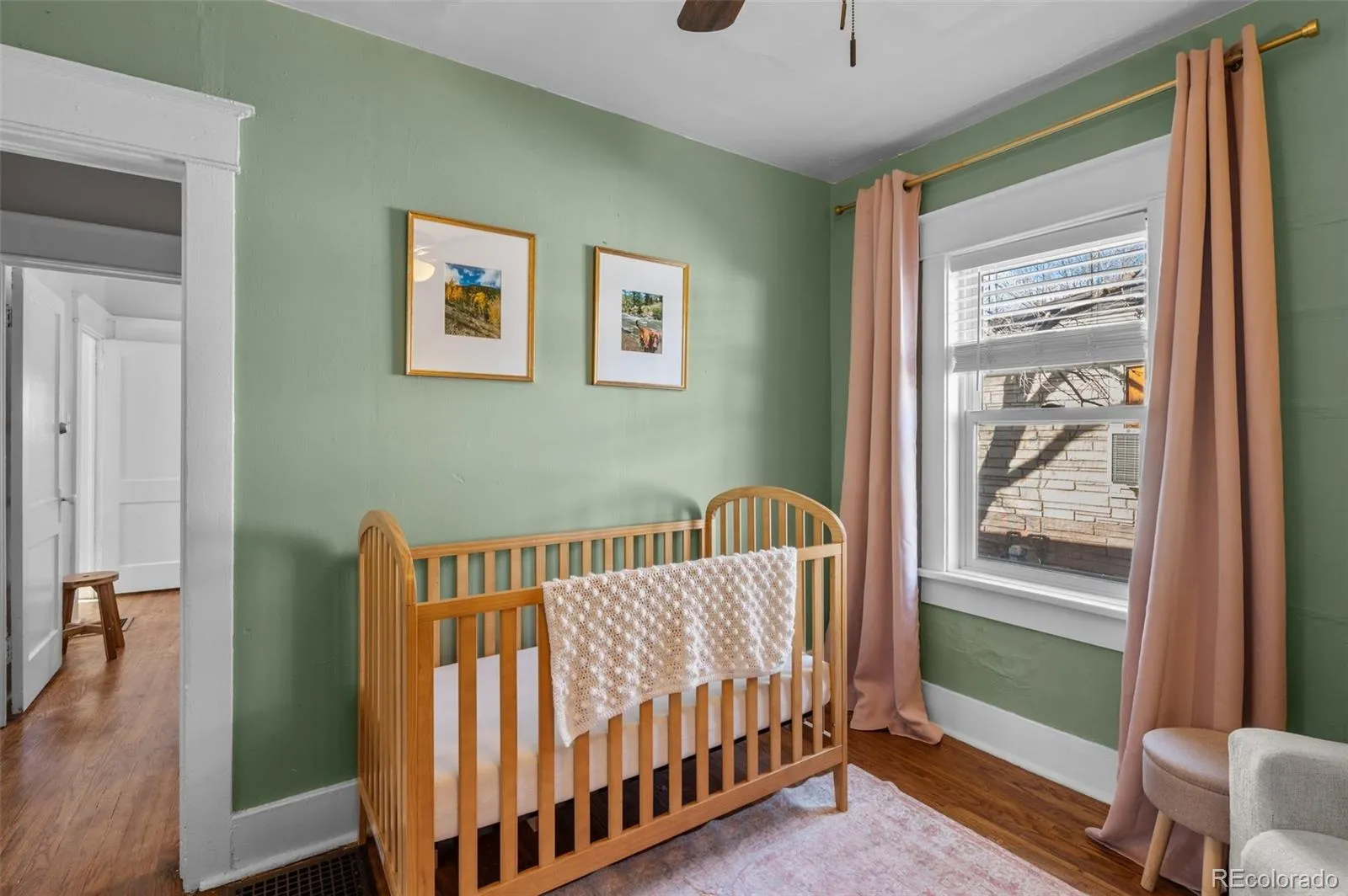 Englewood, Colorado 80113, United States, 2 Bedrooms Bedrooms, ,1 BathroomBathrooms,Residential,Pending,12330