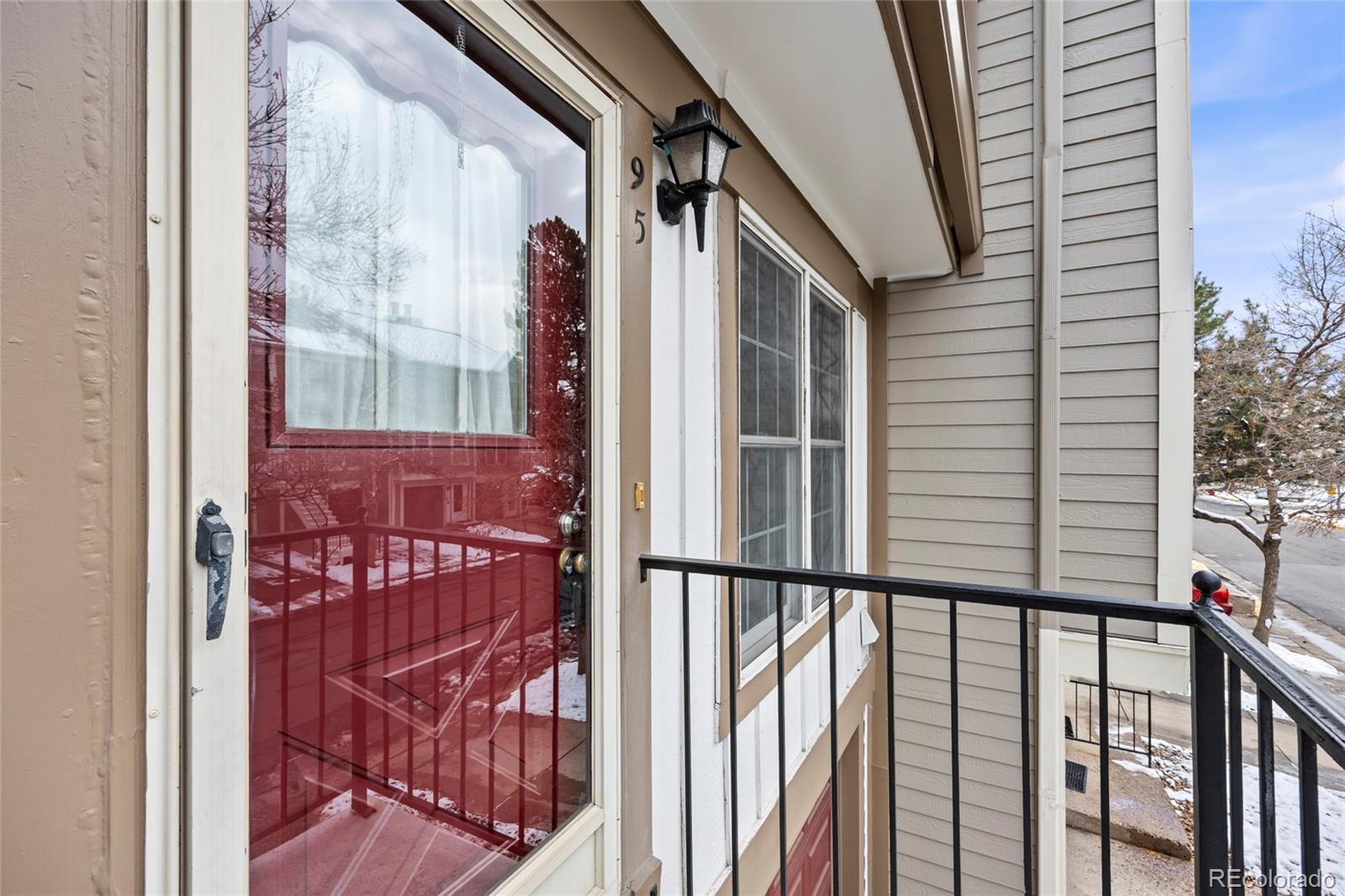 1811 S Quebec Way 95