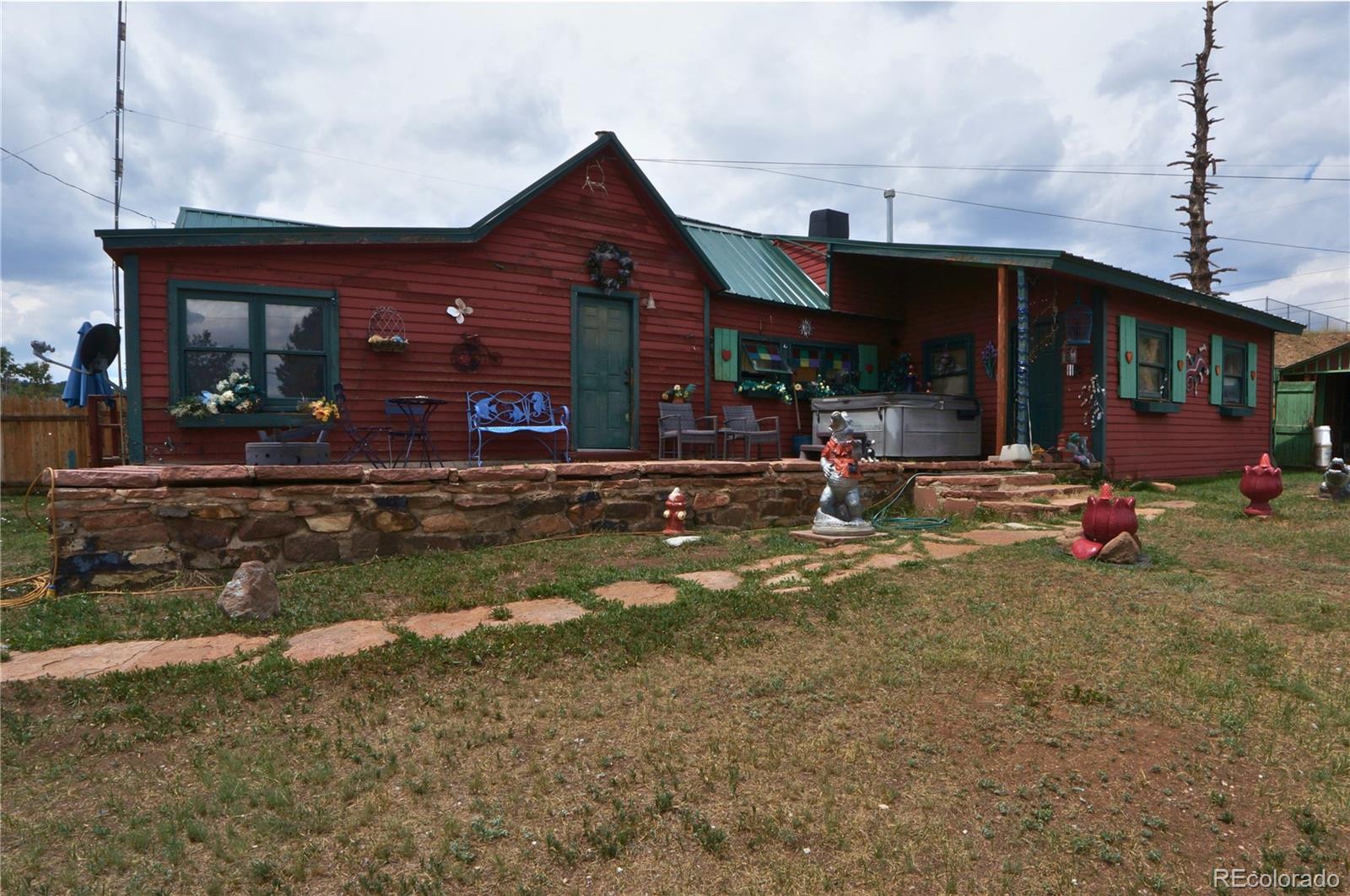 307 W Golden Avenue