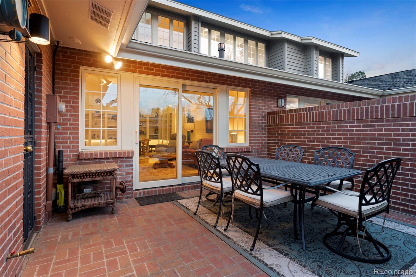 2552 E Alameda Avenue 32