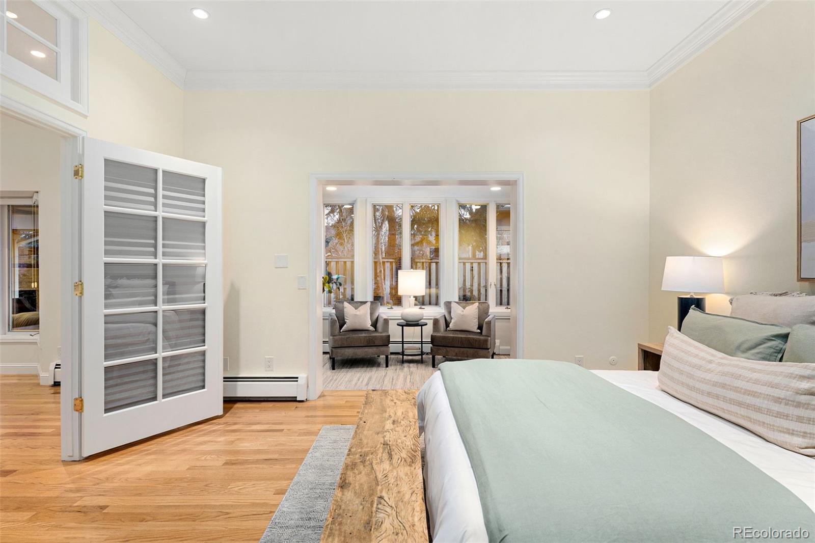 2552 E Alameda Avenue 32