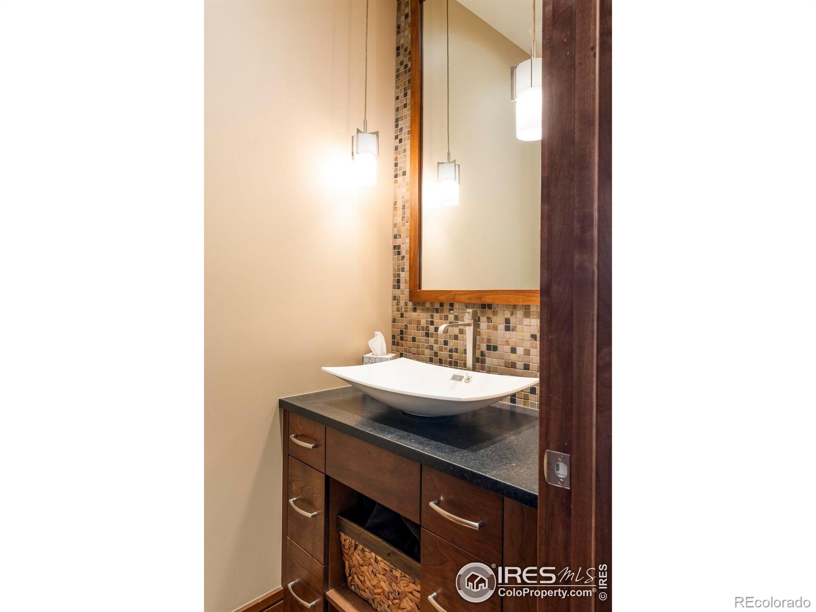 1077 Canyon Boulevard 304