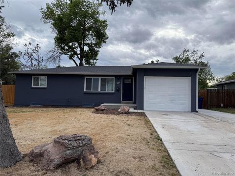 Photo of 925 Kohl Street, Broomfield, CO 80020 (MLS # 5906704)