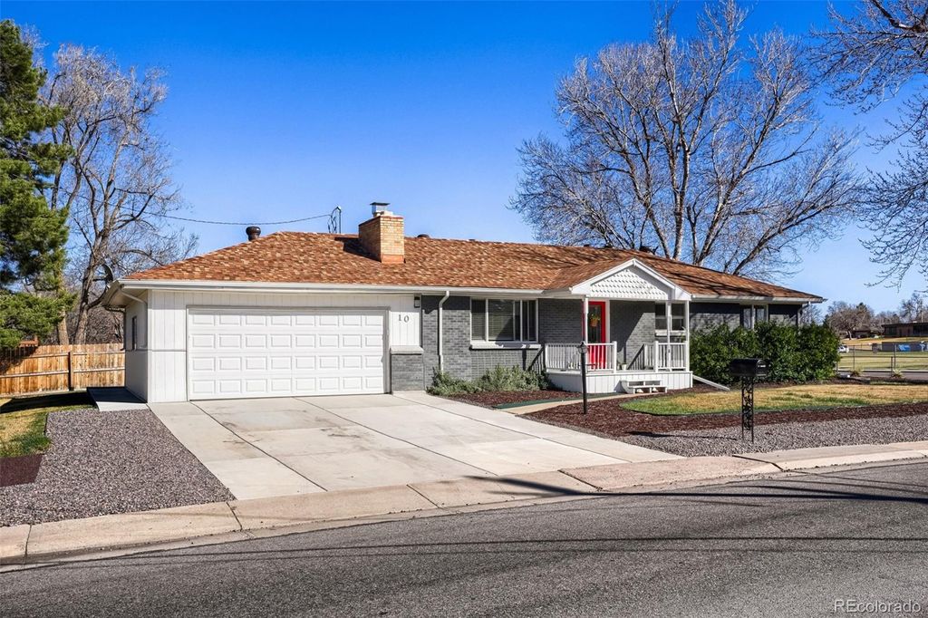 Photo of 10 Teller Street, Lakewood, CO 80226 (MLS # 7398805)