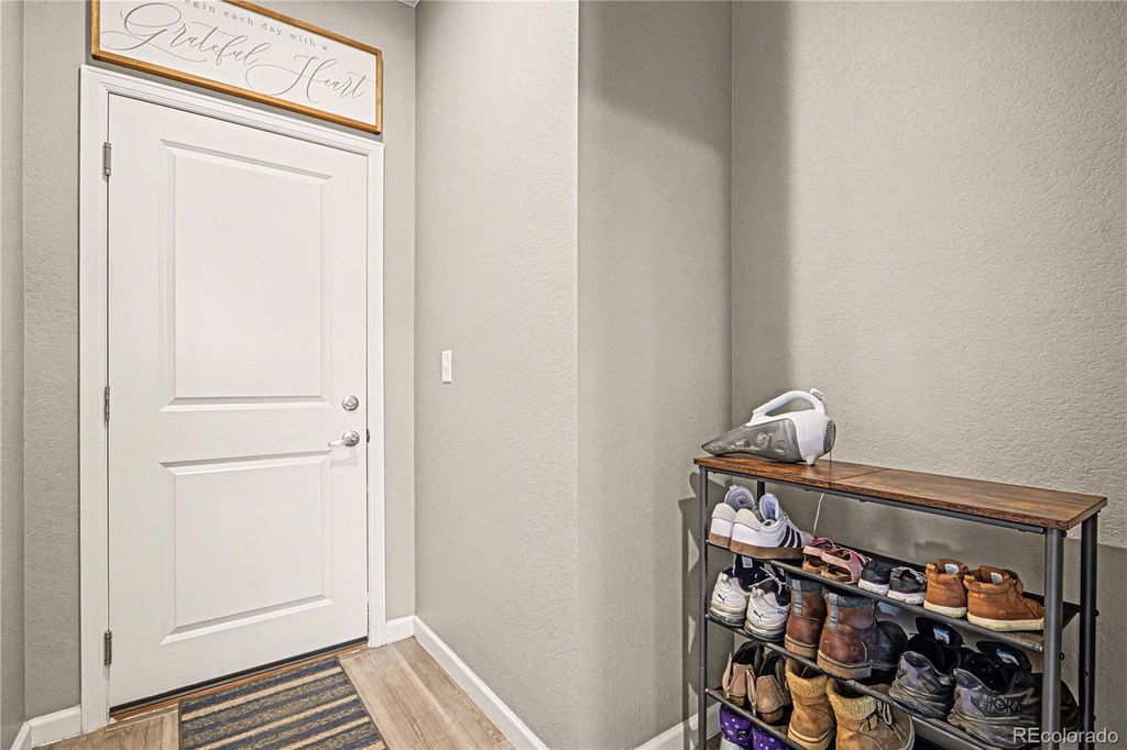 Photo of 1172 Basalt Ridge Loop, Castle Rock, CO 80108 (MLS # 2184440)
