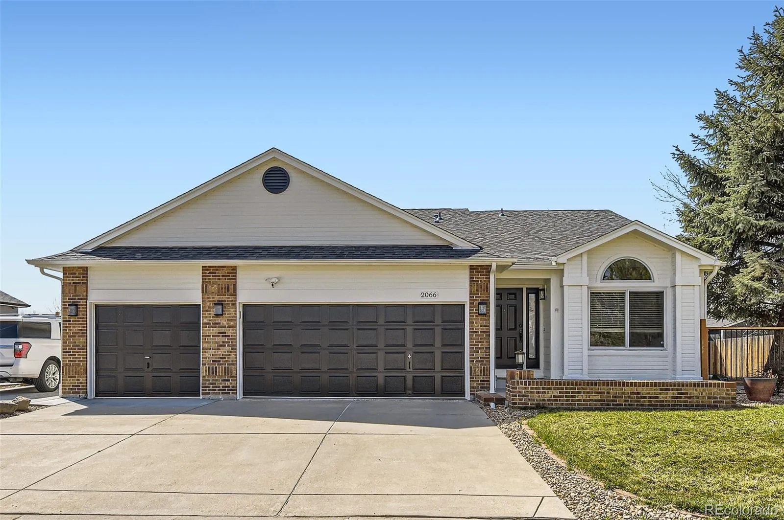 Thornton, Colorado 80241, United States, 4 Bedrooms Bedrooms, ,3 BathroomsBathrooms,Residential,Active,110891