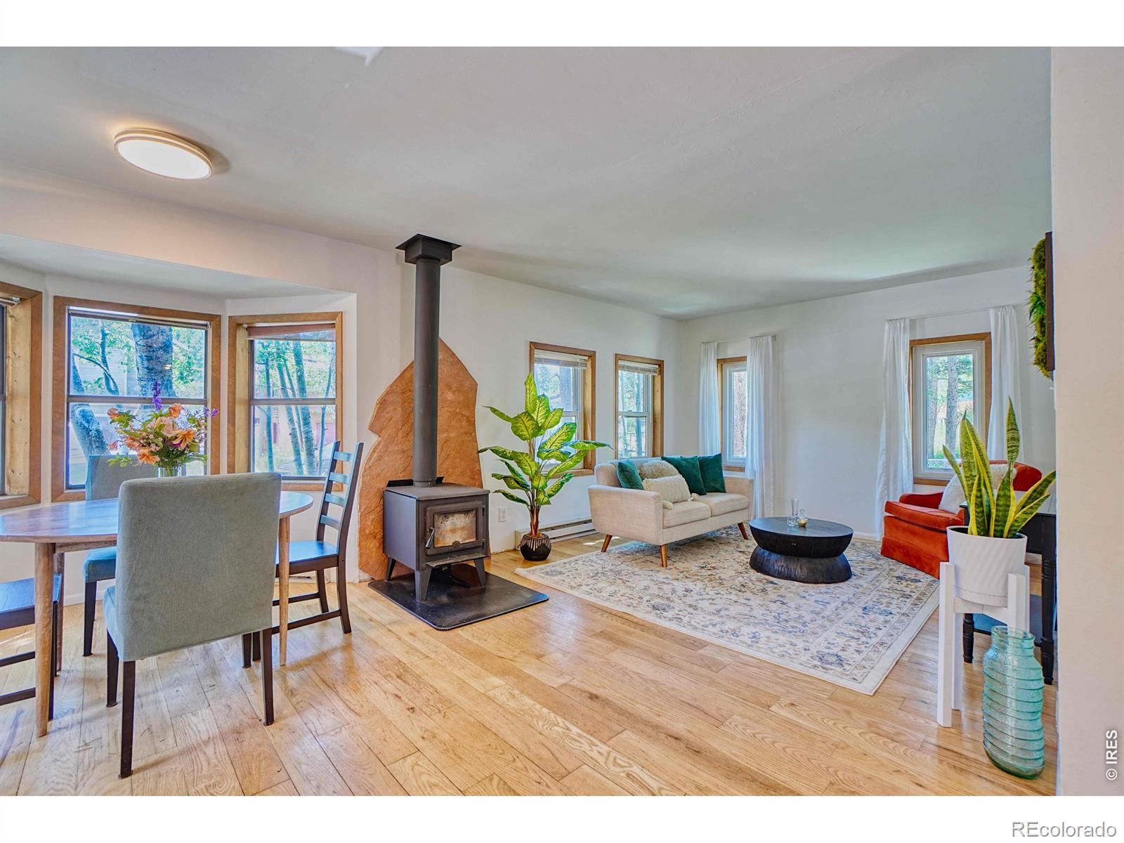 253 W Breed Street