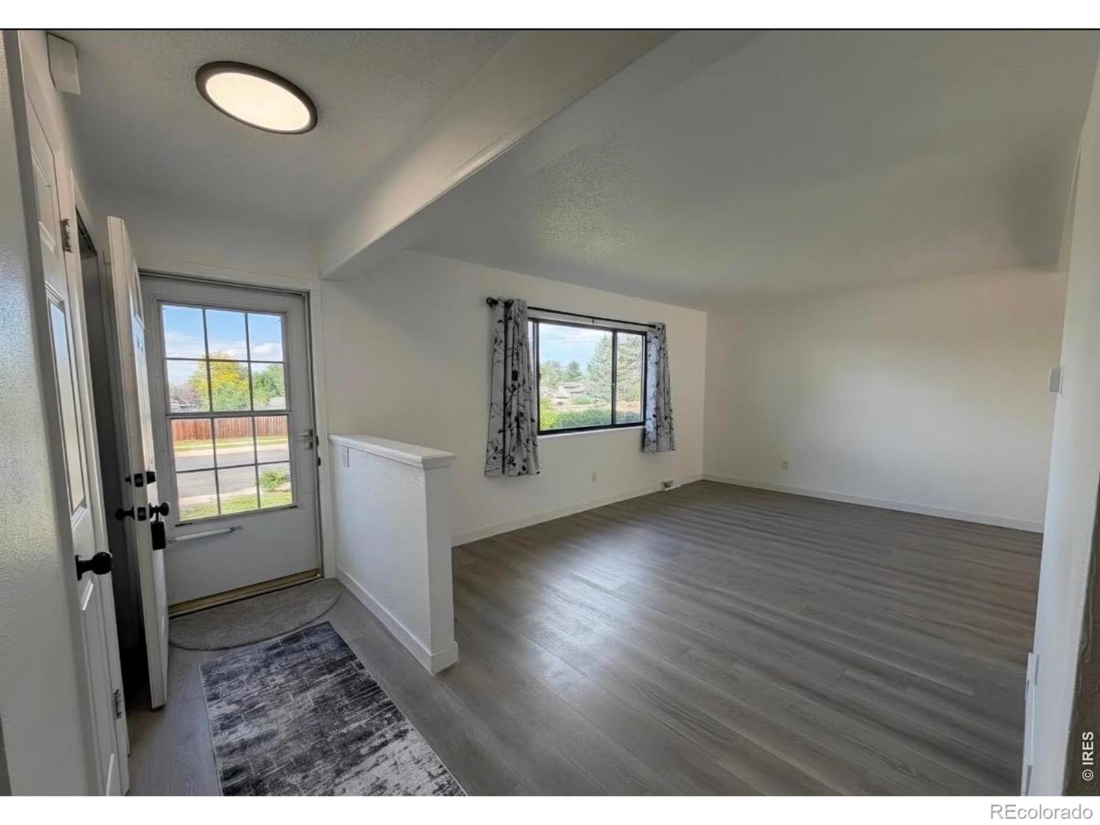 4422 W 9th Street