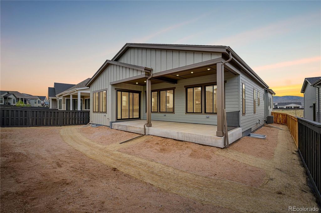 Photo of 11146 Stonepath Street, Littleton, CO 80125 (MLS # 4149569)