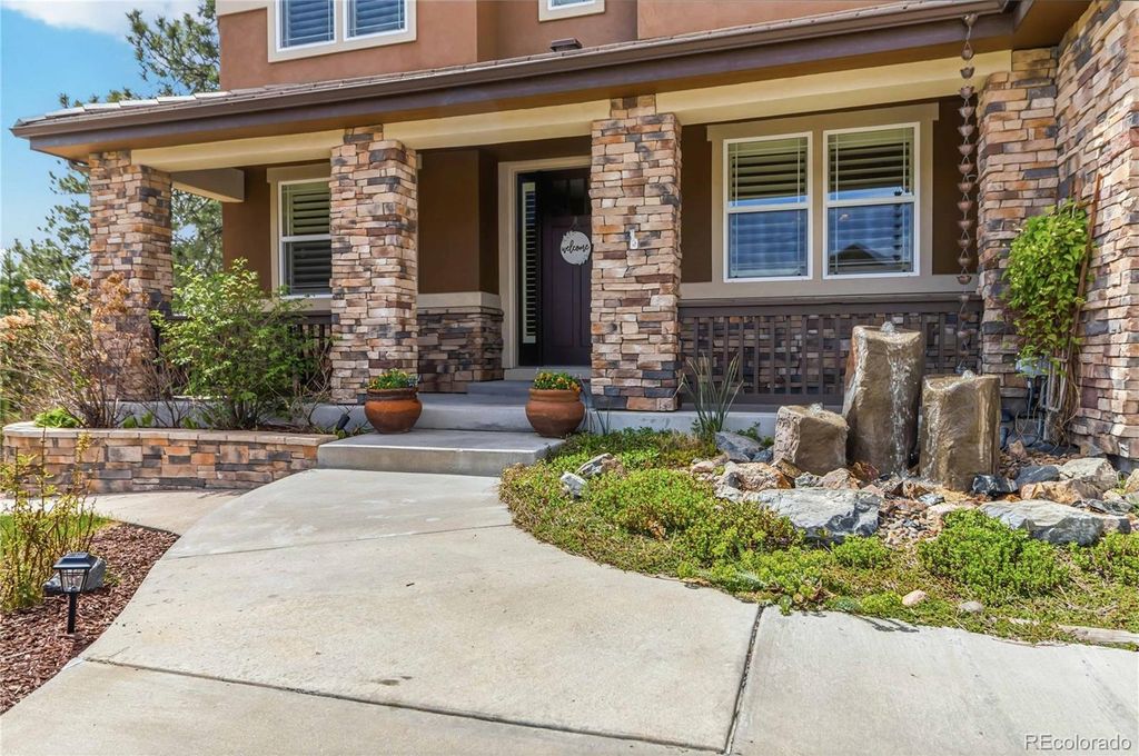 Photo of 1600 Knotty Pine Way, Castle Rock, CO 80108 (MLS # 8990883)