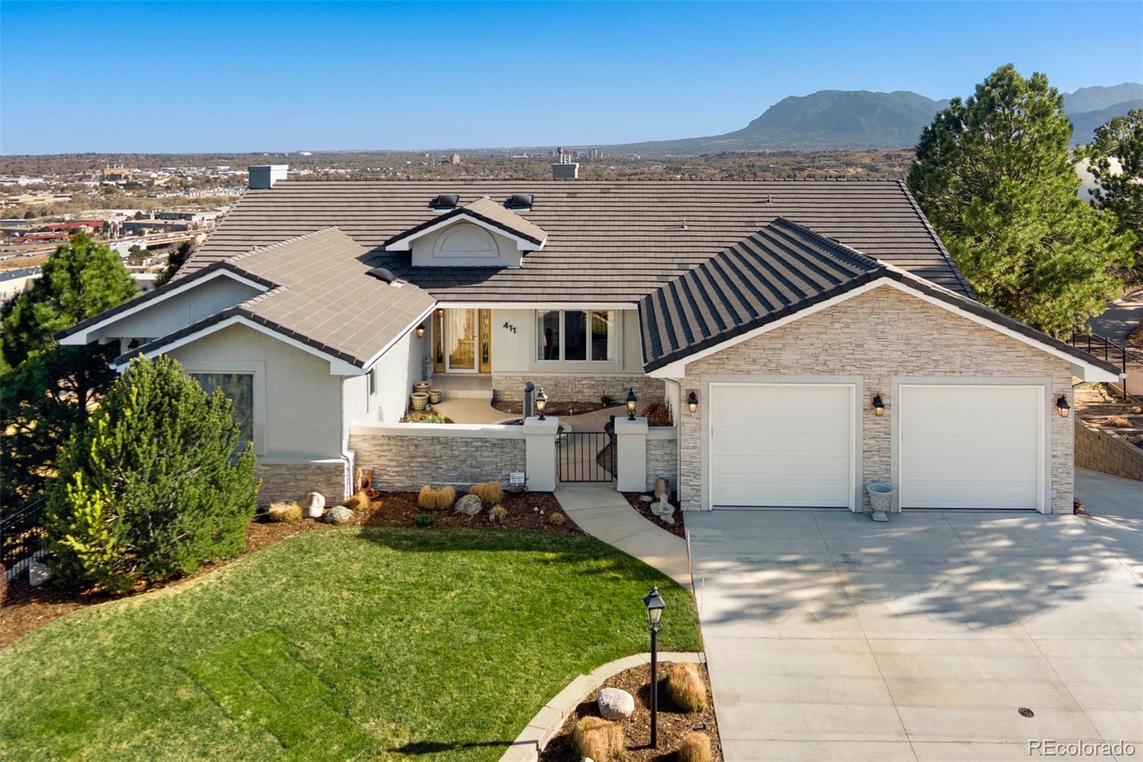 411 Sunbird Cliffs Lane