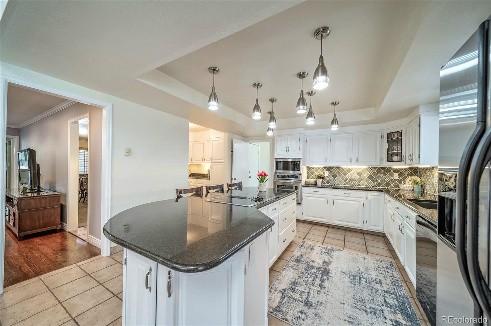 2424 S Jasmine Street, Denver, CO, 80222 3 2424 S Jasmine Street
