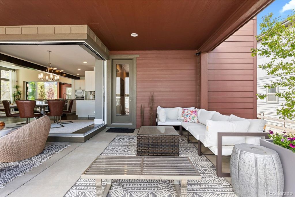 Photo of 9846 Hilberts Way, Littleton, CO 80125 (MLS # 7715571)
