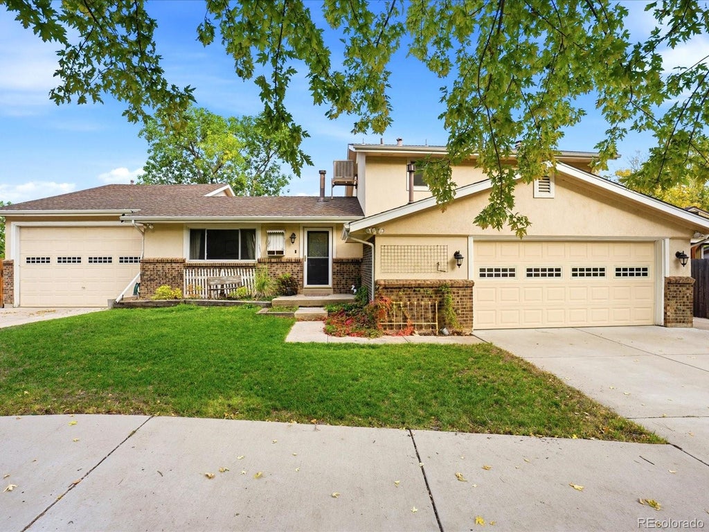 Photo of 8374 S Yukon Street, Littleton, CO 80128 (MLS # 6201657)