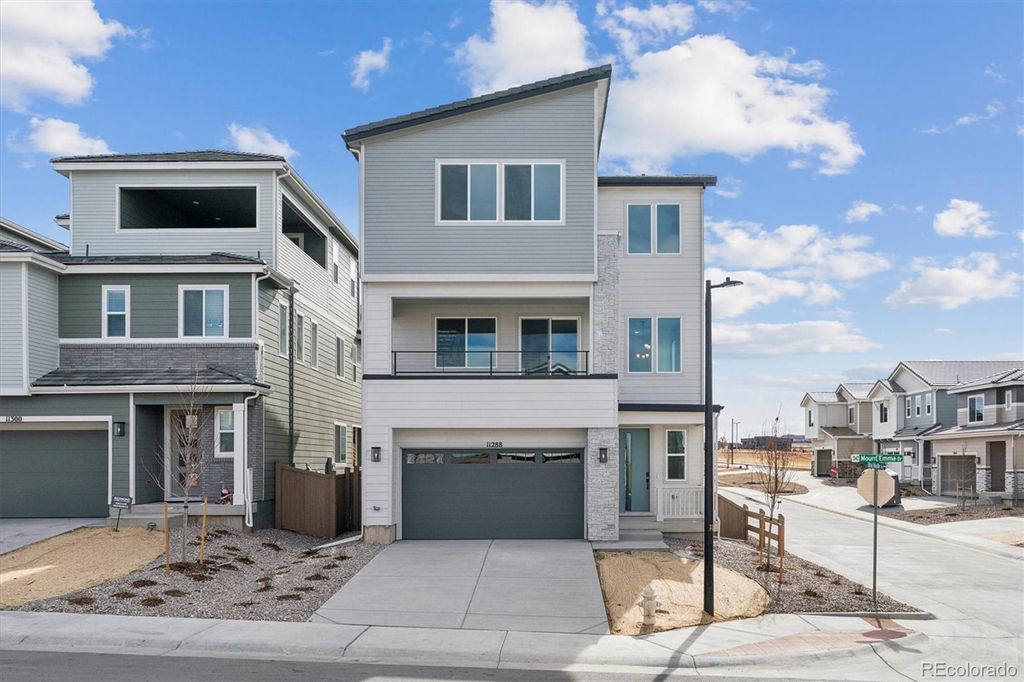 Photo of 11288 Mount Emma Drive, Englewood, CO 80112 (MLS # 5111509)