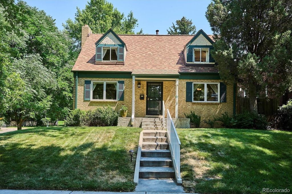 Photo of 2090 Bellaire Street, Denver, CO 80207 (MLS # 5230796)